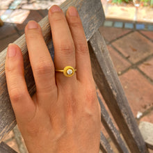 Load image into Gallery viewer, Diamond Velvet Cushion Ring