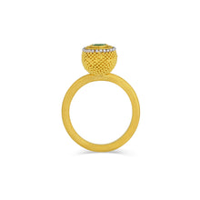 Load image into Gallery viewer, Emerald Velvet Cushion Ring