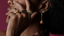 Load image into Gallery viewer, Velvet Cushion Ring #1