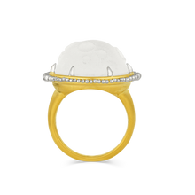 Load image into Gallery viewer, Side view of the Luna Ora ring.