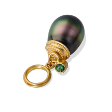 Load image into Gallery viewer, Detail of the spiral granulated cap on the charm.