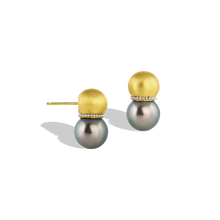 Load image into Gallery viewer, Additional view of the Velvet Ruff Tahitian drops.