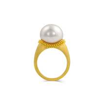 Load image into Gallery viewer, Velvet Ruff Ring