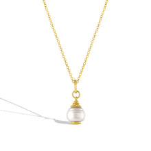 Load image into Gallery viewer, Pagoda Circlé Pearl Charm